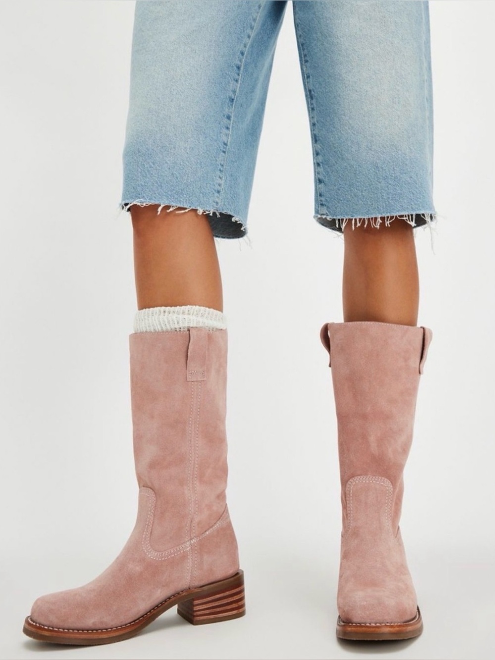 Frye Campus 12R Suede Heeled Boots in Rosewood